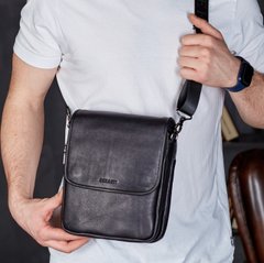 Чоловіча сумка с клапаном через плече шкіряна Tiding Bag TD-20033 чорний, Черный