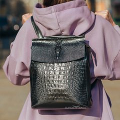 Чорний жіночий рюкзак-сумка з натуральної шкіри з тисненням під зміїну шкіру Tiding Bag — 76345
