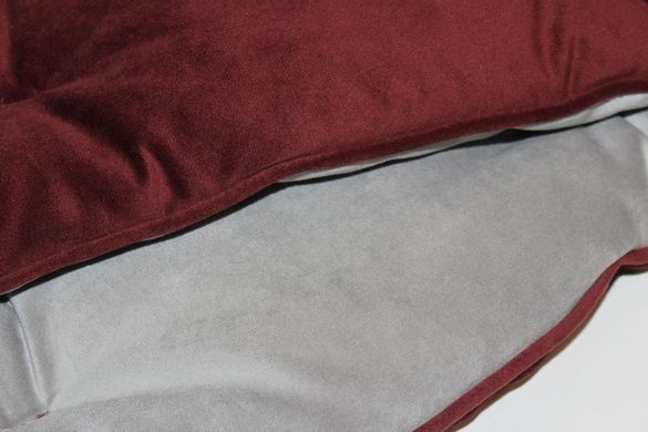 Подушка для собак і котів Comfort Bordo S - 56х35х3см