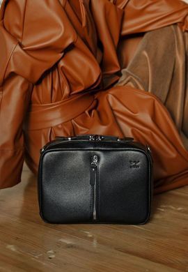 Женская кожаная сумка Avenue черная Saffiano