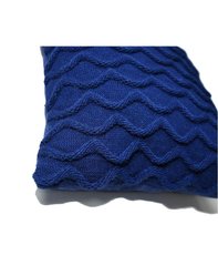 Вязаная подушка Волны синяя 33х33 см