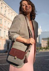 Фетровая женская бохо-сумка Лила с кожаными бордовыми вставками