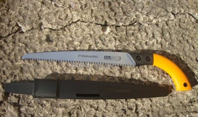 Садова пилка з кобурою Fiskars SW84 (1001620)