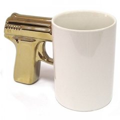 Чашка Пістолет біла із золотою ручкою