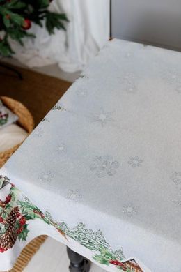 Новогодняя гобеленовая скатерть Squirrel 135х180 см