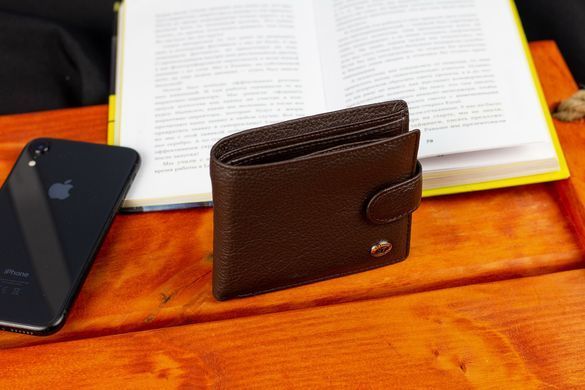 Коричневое мужское портмоне из натуральной кожи с фиксацией ST Leather ST103