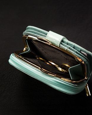 Кошелек женский кожаный LORENTI 43972-SH-RFID-1371 ментоловый