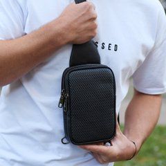 Чоловіча сумка-слінг через плече 13х20х5, бананка нагрудна з візерунком для телефону, чорна, Черный