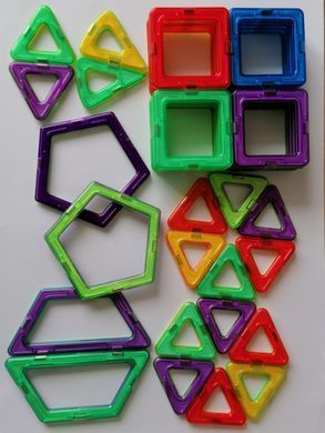 Детский магнитный конструктор 110 деталей с боксом для хранения BrightyBright 3D магниты